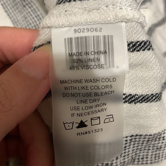 Vince Camuto Black and White Striped Top - Picture 6 of 6